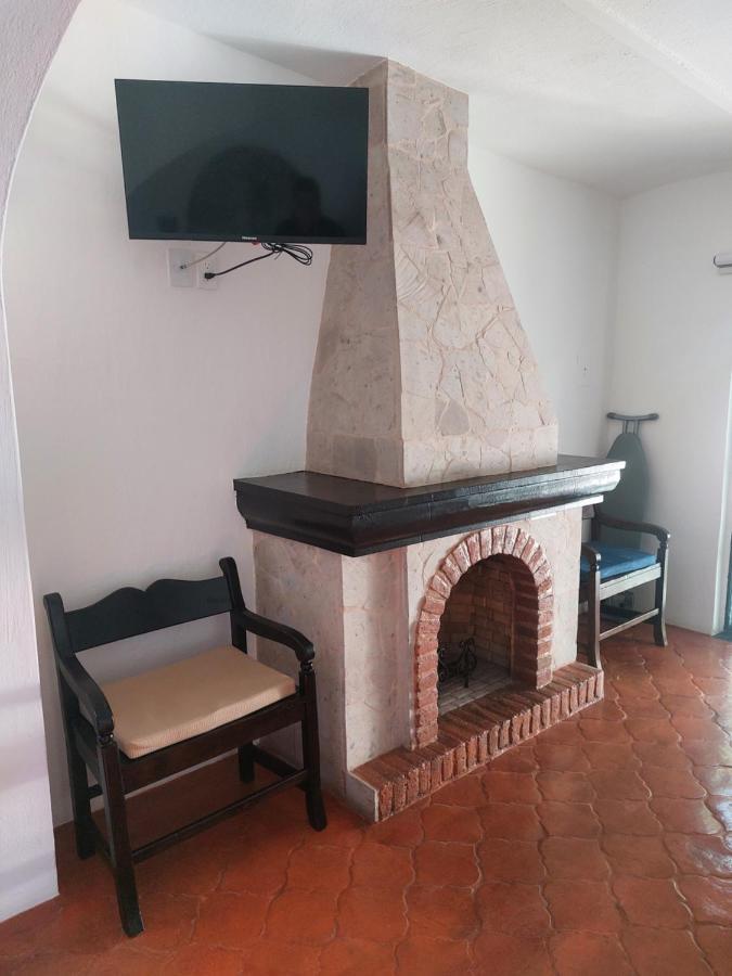Casa Yollotzin Hotel Ajijic Exterior photo